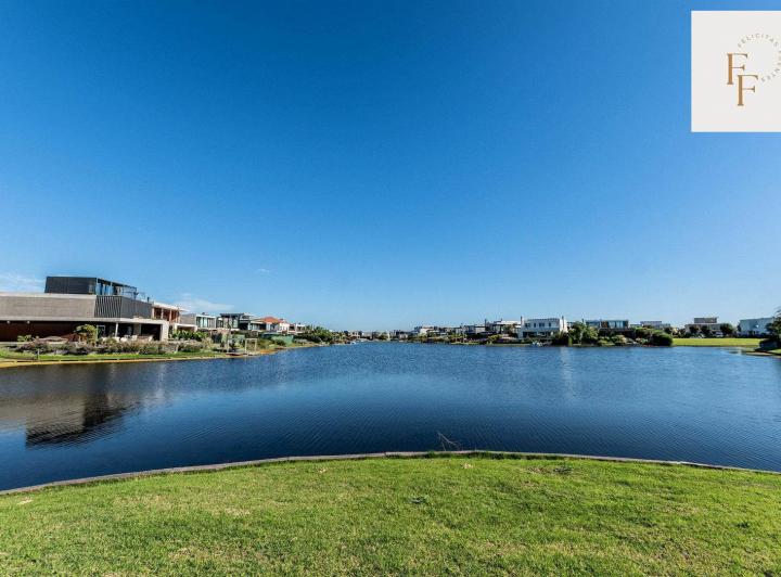 Terreno · 1033m²