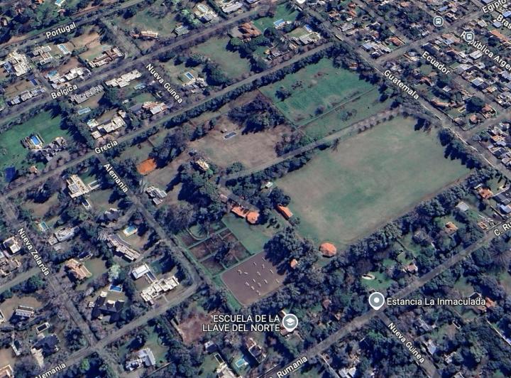 Terreno · 400m²