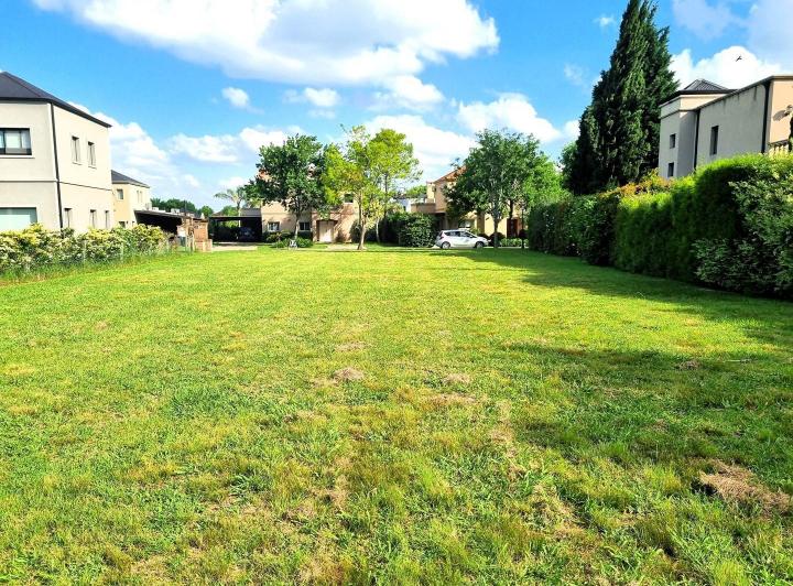 Terreno · 938m²