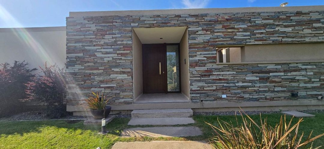 ALQUILER CASA BARRIO PRIVADO SAUCES DEL LIMAY