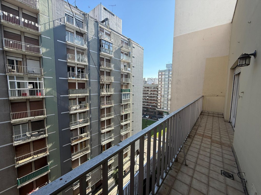 VENTA DPTO 2 AMB CON  ABLCON AL FRENTE ZONA CENTRO