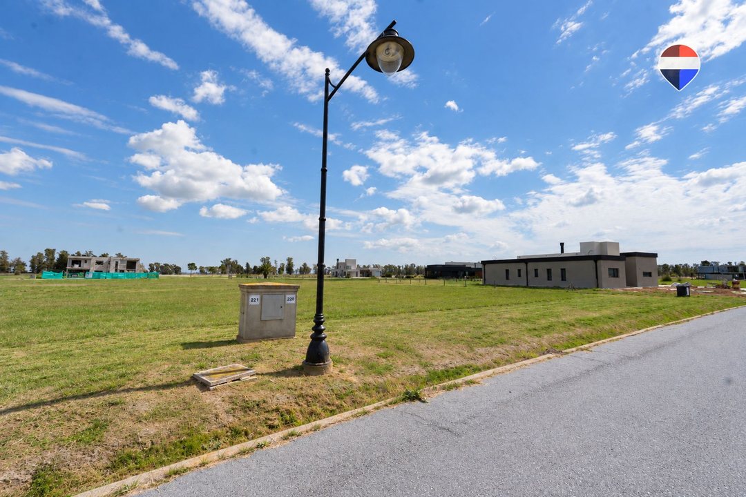 VENTA DE LOTE 220 BARRIO PRIVADO AREA 60 BRANDSEN