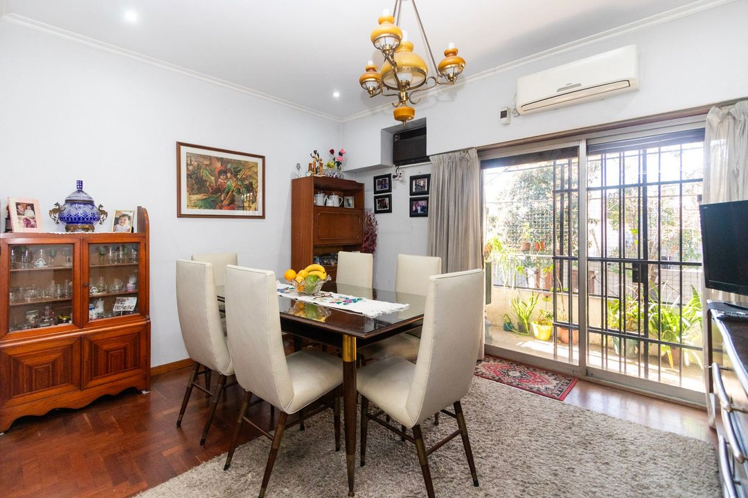 VENTA PH 3 AMBIENTES CON TERRAZA -BOEDO sin expens