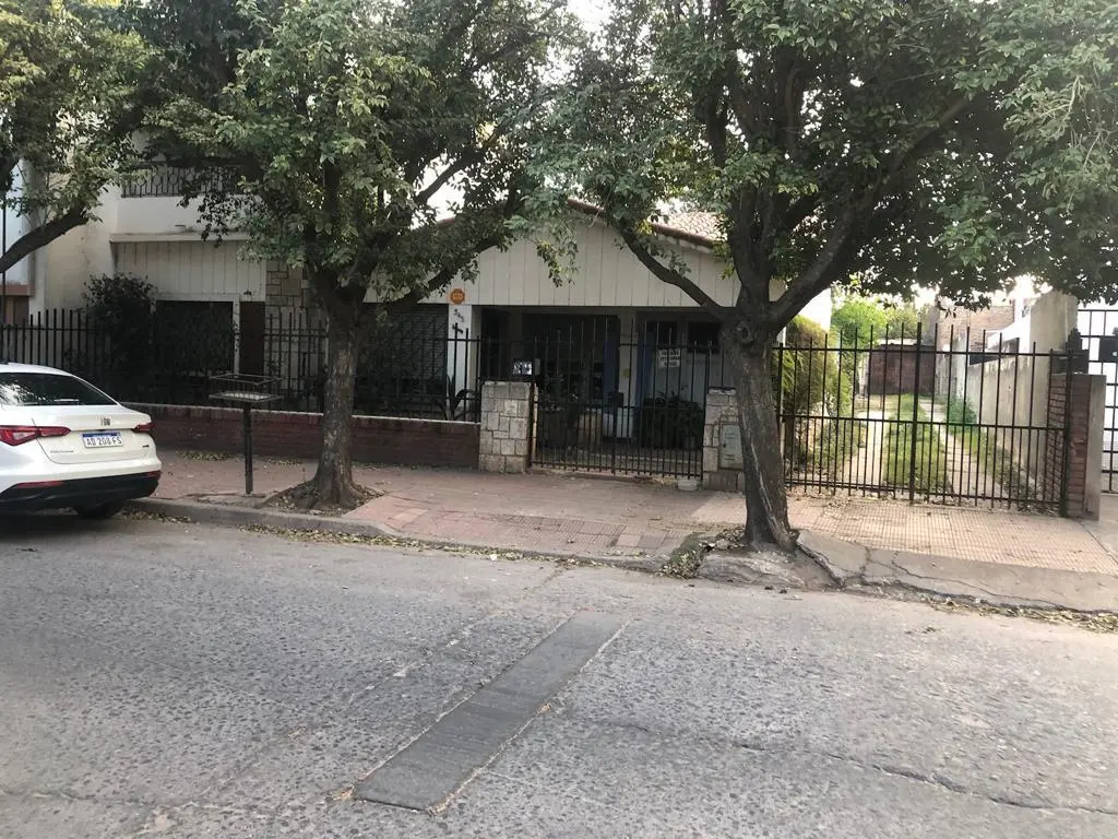 Venta Casa Mas Departamento-Barrio Colon!!!