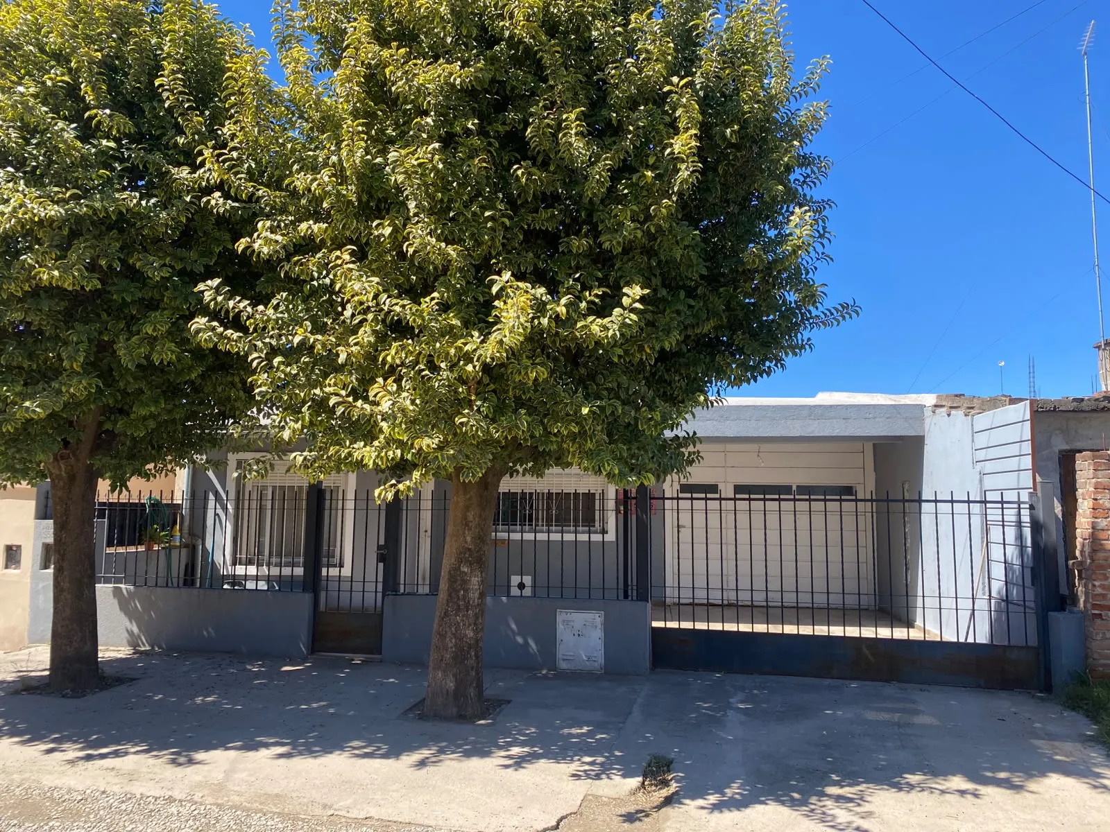 Venta Casa 2 Dorm. Zona Sur B° Posta de Vargas