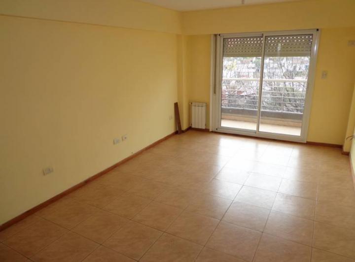 Departamento · 45m² · 4 Ambientes · 1 Cochera