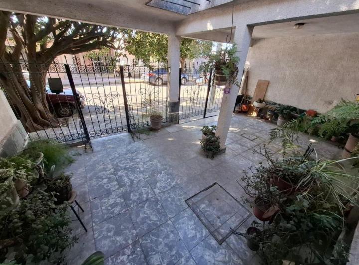 Casa · 138m² · 5 Ambientes · 2 Cocheras