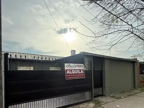 Casa en alquiler | 3 dormitorios en barrio vial