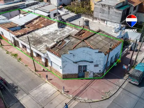 Casa mas local venta macrocentro esquina
