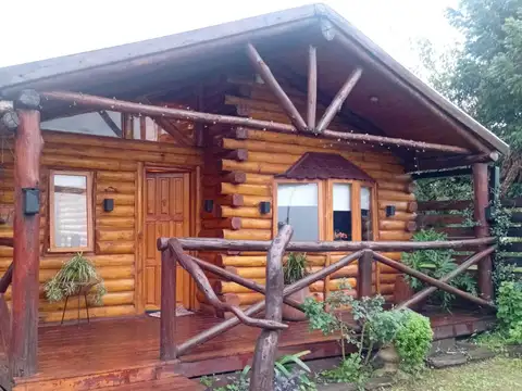 Cabaña tronco de madera, 2 dormitorios, villaguay