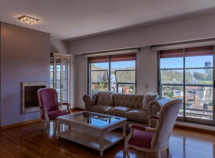 Departamento · 145m² · 4 Ambientes · 6 Cocheras