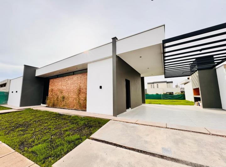 Casa · 193m² · 4 Ambientes