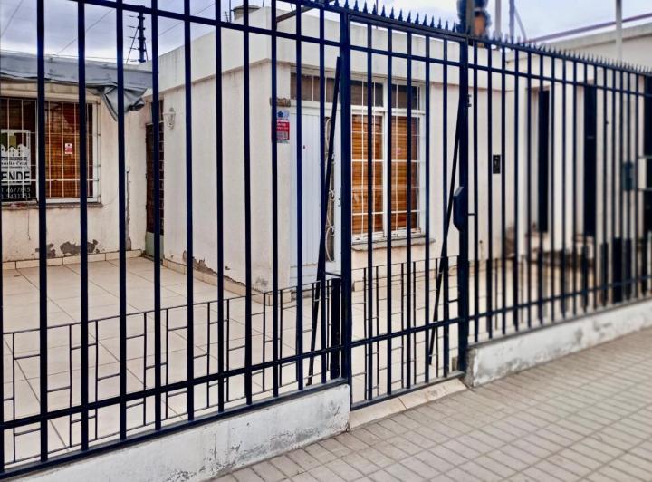 Casa · 117m² · 6 Ambientes · 2 Cocheras