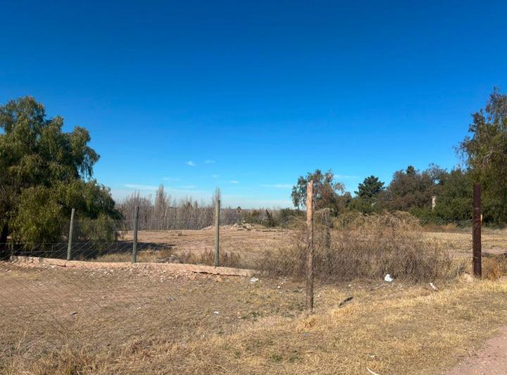 Terreno · 2320m²