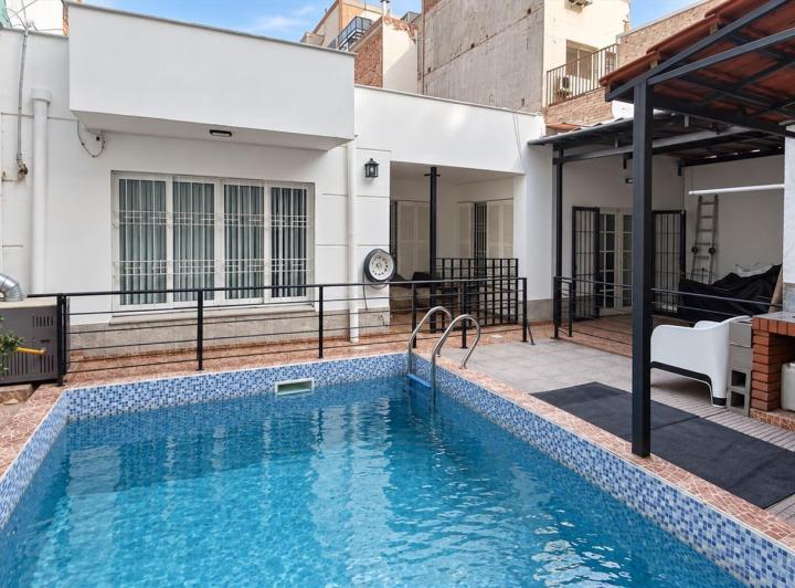Casa · 139m² · 4 Ambientes · 2 Cocheras