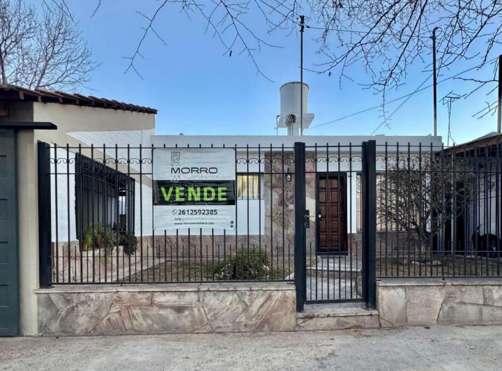 Casa · 128m² · 3 Ambientes · 3 Cocheras