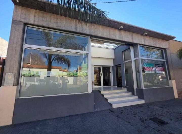 Oficina comercial · 260m²