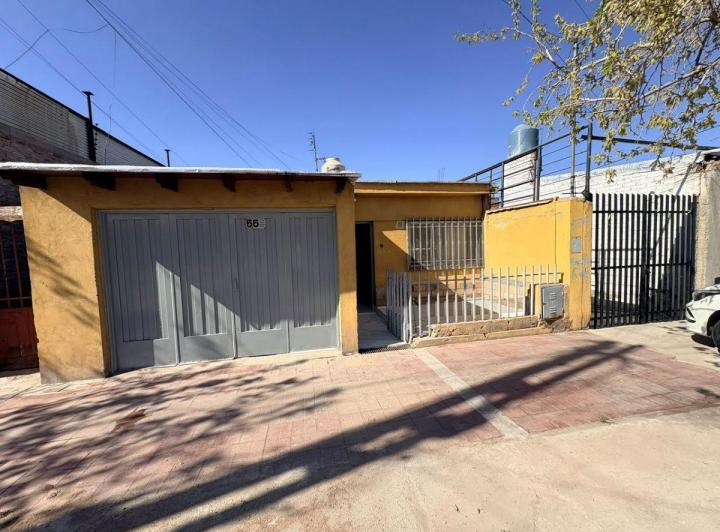 Casa · 74m² · 3 Ambientes · 1 Cochera