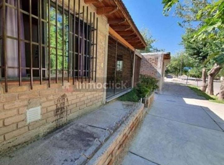 Casa · 82m² · 3 Ambientes · 1 Cochera