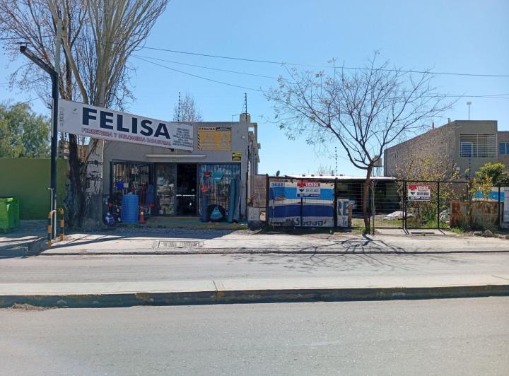 Local comercial · 135m² · 3 Cocheras