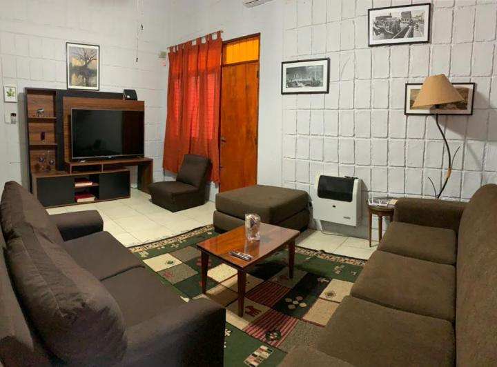 Casa · 213m² · 3 Dormitorios · 1 Cochera