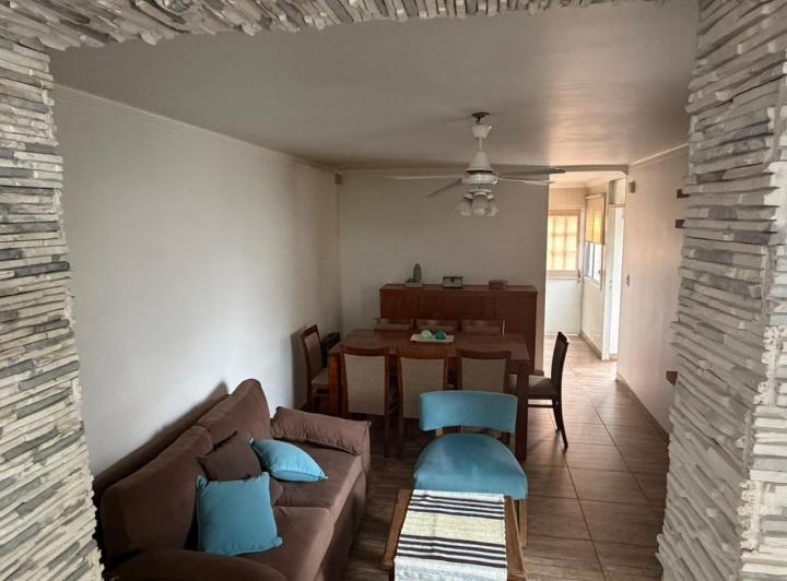 Casa · 137m² · 6 Ambientes · 2 Cocheras