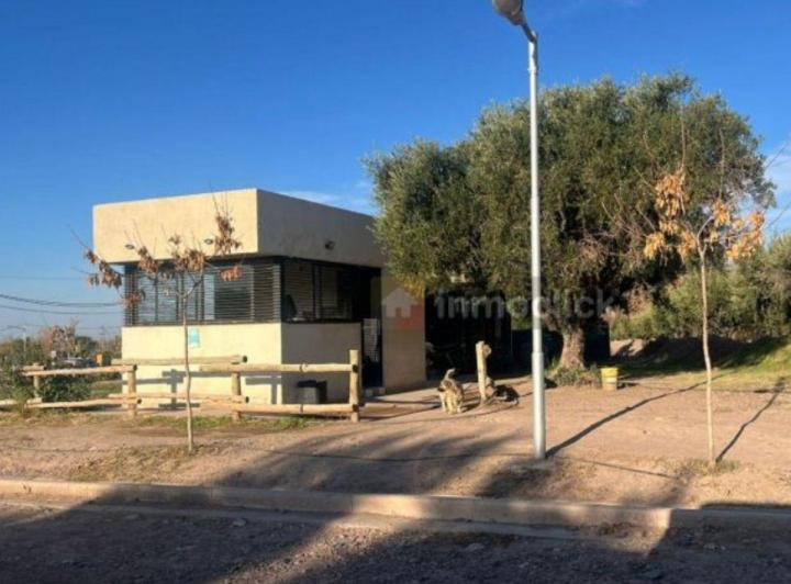 Terreno · 300m²