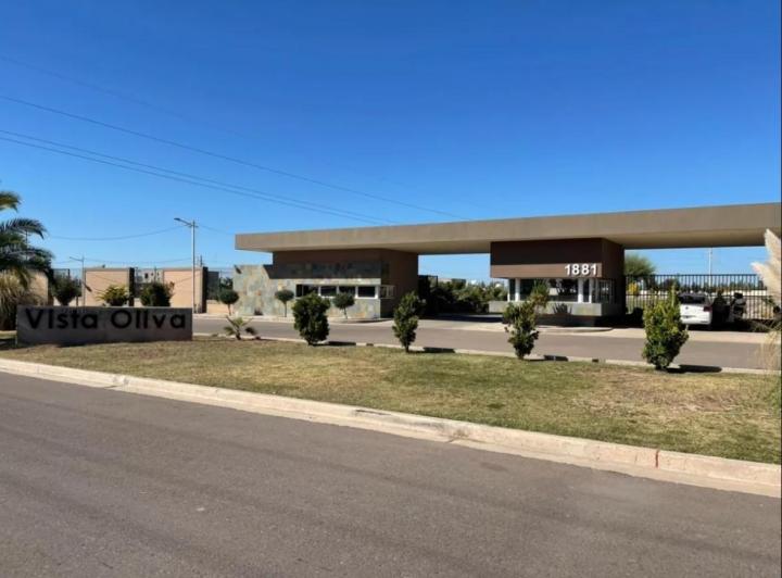Terreno · 299m²