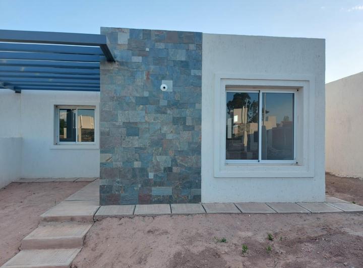 Casa · 60m² · 5 Ambientes · 1 Cochera
