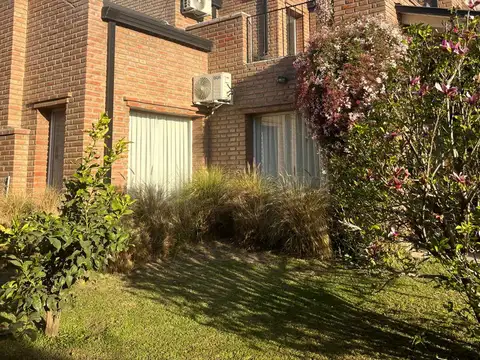 Villa allende venta  la herradura impecable