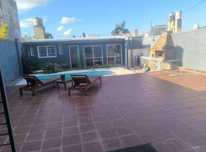 Casa · 446m² · 8 Ambientes · 1 Cochera