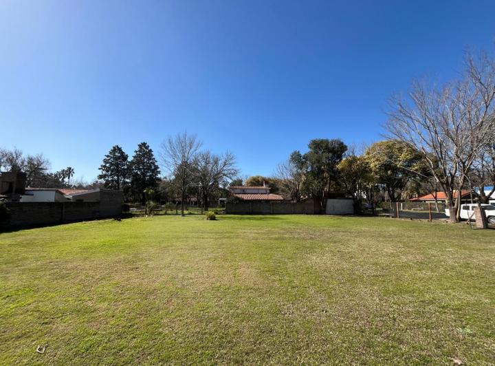 Terreno · 1050m²