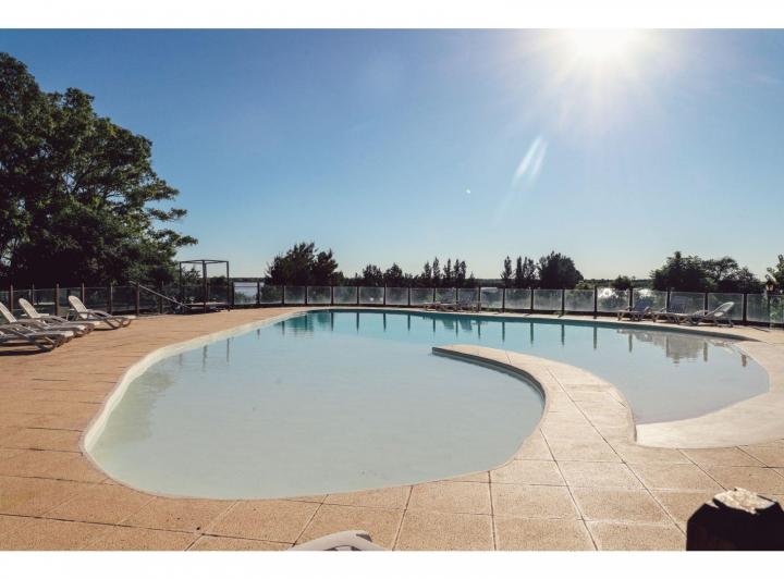 Terreno · 918m²