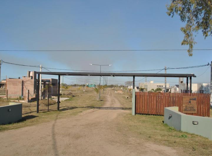 Terreno · 815m²