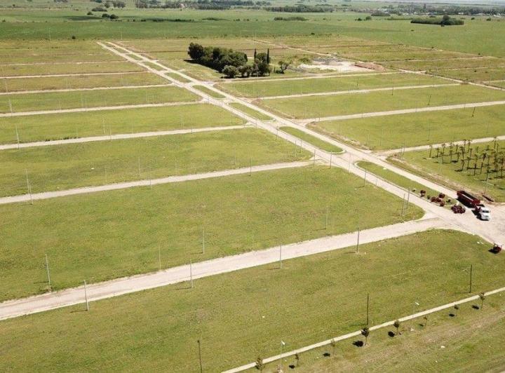 Terreno · 300m²