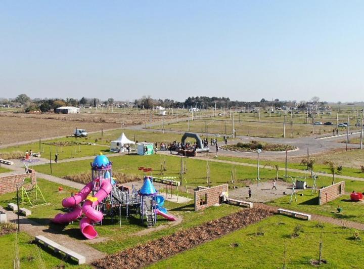 Terreno · 300m²