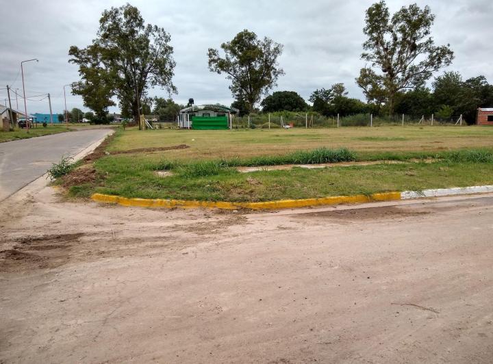 Terreno · 220m²