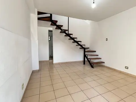 Ph al frente 1 dormitorio con patio