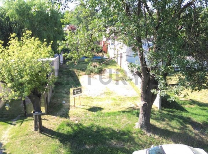Terreno · 330m²