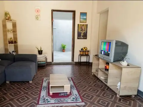 Venta de casa de 3 dormitorios a reciclar belgrano