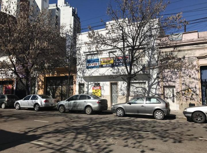 Terreno · 670m²