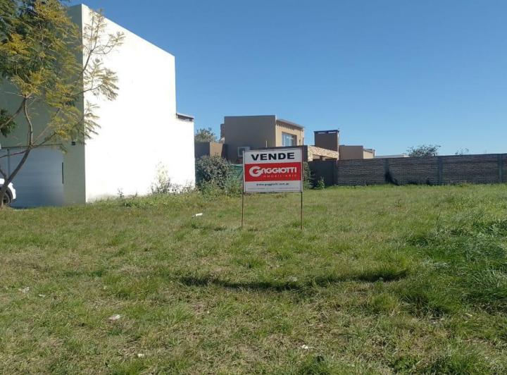 Terreno · 450m²