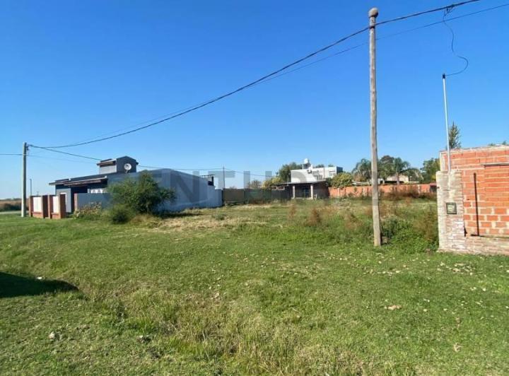 Terreno · 300m²