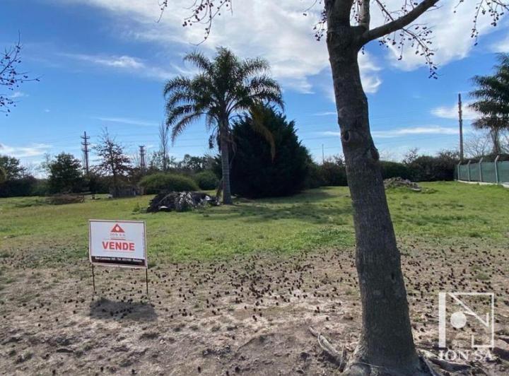 Terreno · 856m²