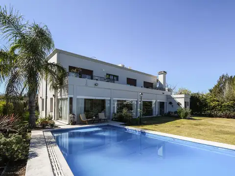 Casa en venta en country golf