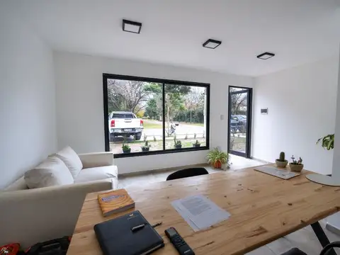 Venta - local comercial en construcción, funes
