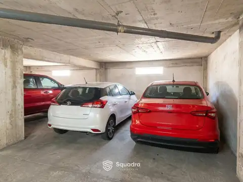 Venta - cochera en 1° piso con rampa de hormigón - zona centro, rosario.