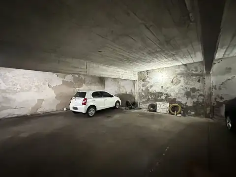 Cochera en planta baja barrio martin