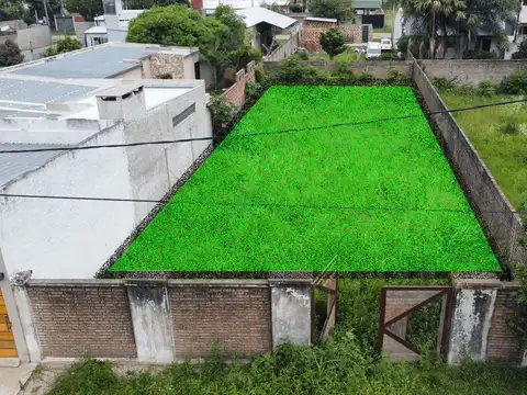 Se vende lote en reconquista