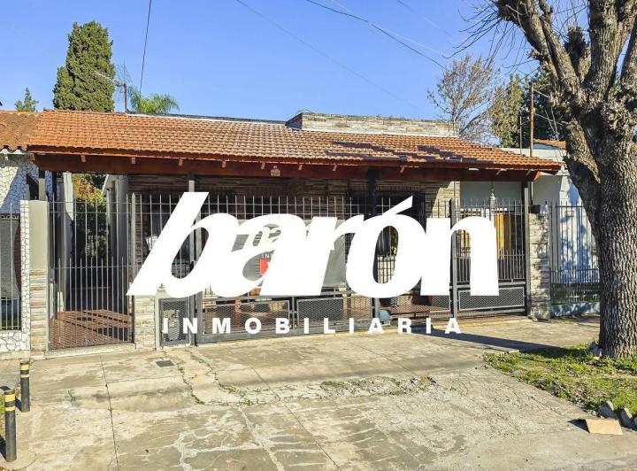 Casa · 107m² · 3 Ambientes · 1 Cochera